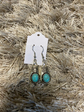 Load image into Gallery viewer, Silver &amp; Turquoise Earrings
